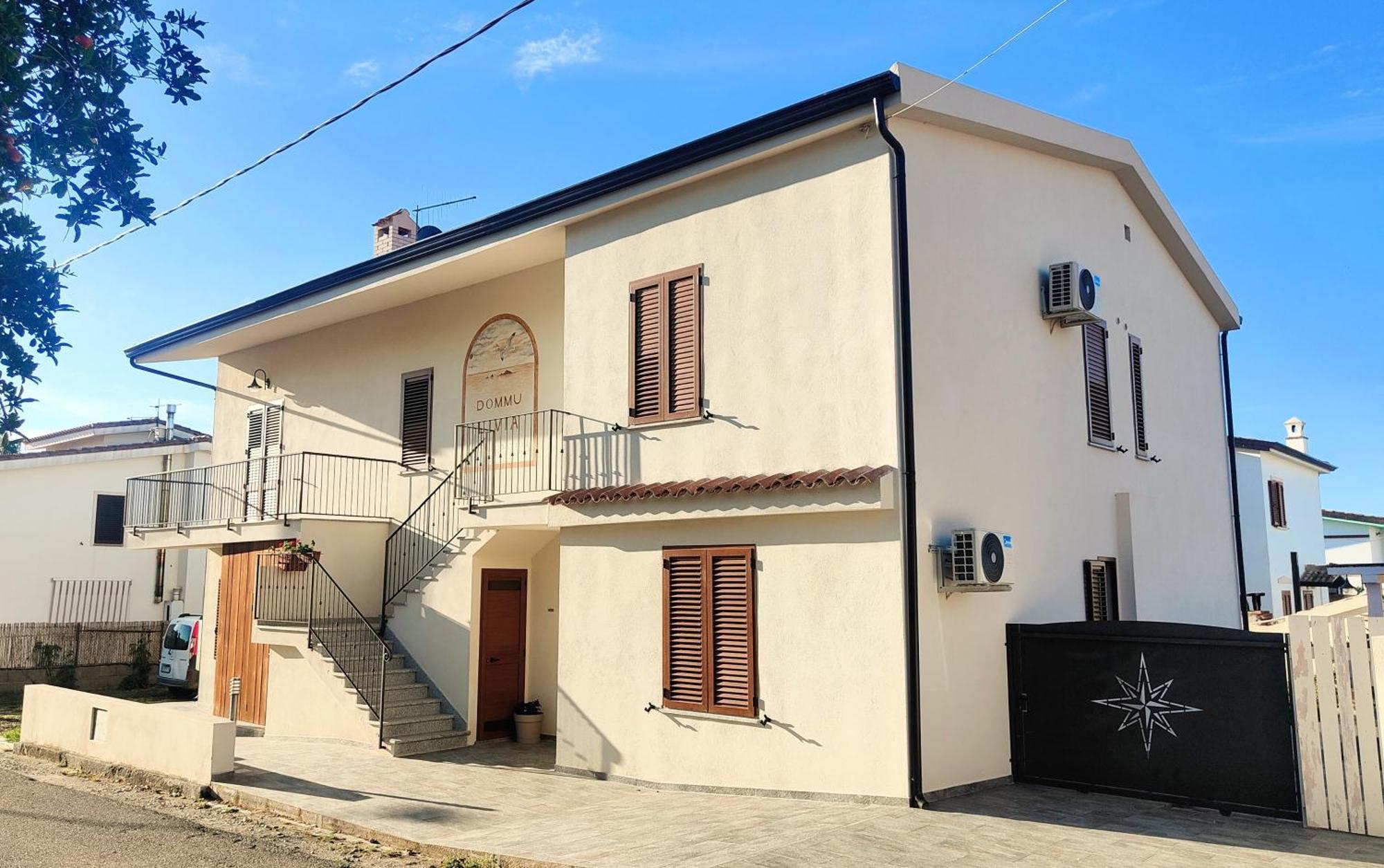 Dommu Livia Hotel Lotzorai Exterior photo
